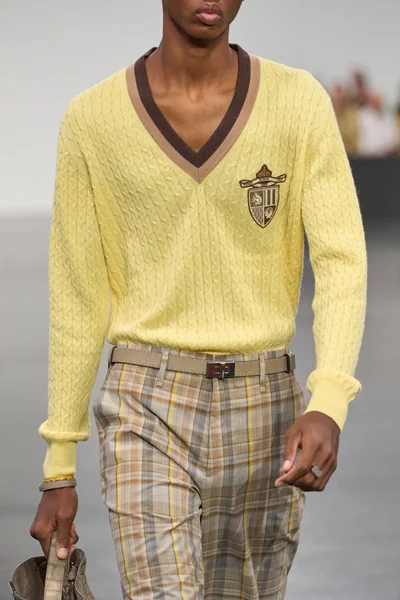 Look 15